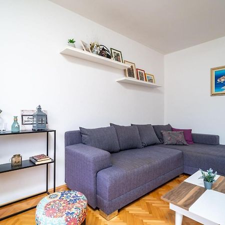 Apartment Vido- 1-Bedroom Apartment With Loggia 두브로브니크 외부 사진