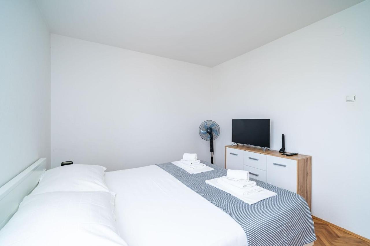 Apartment Vido- 1-Bedroom Apartment With Loggia 두브로브니크 외부 사진